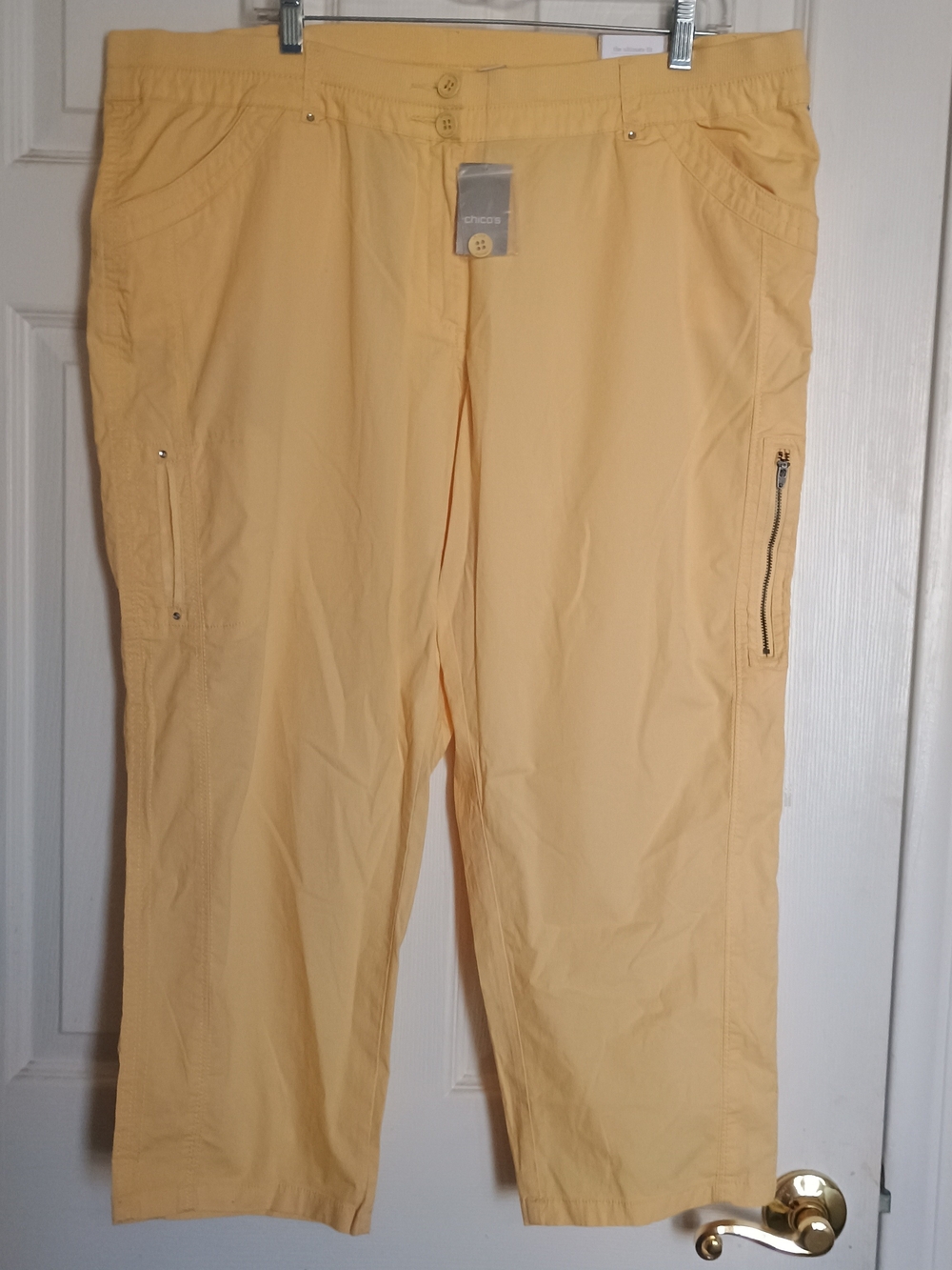 NWT Chico's The Ultimate Fit Yellow Utility Carpi Cargo Pants Size 3